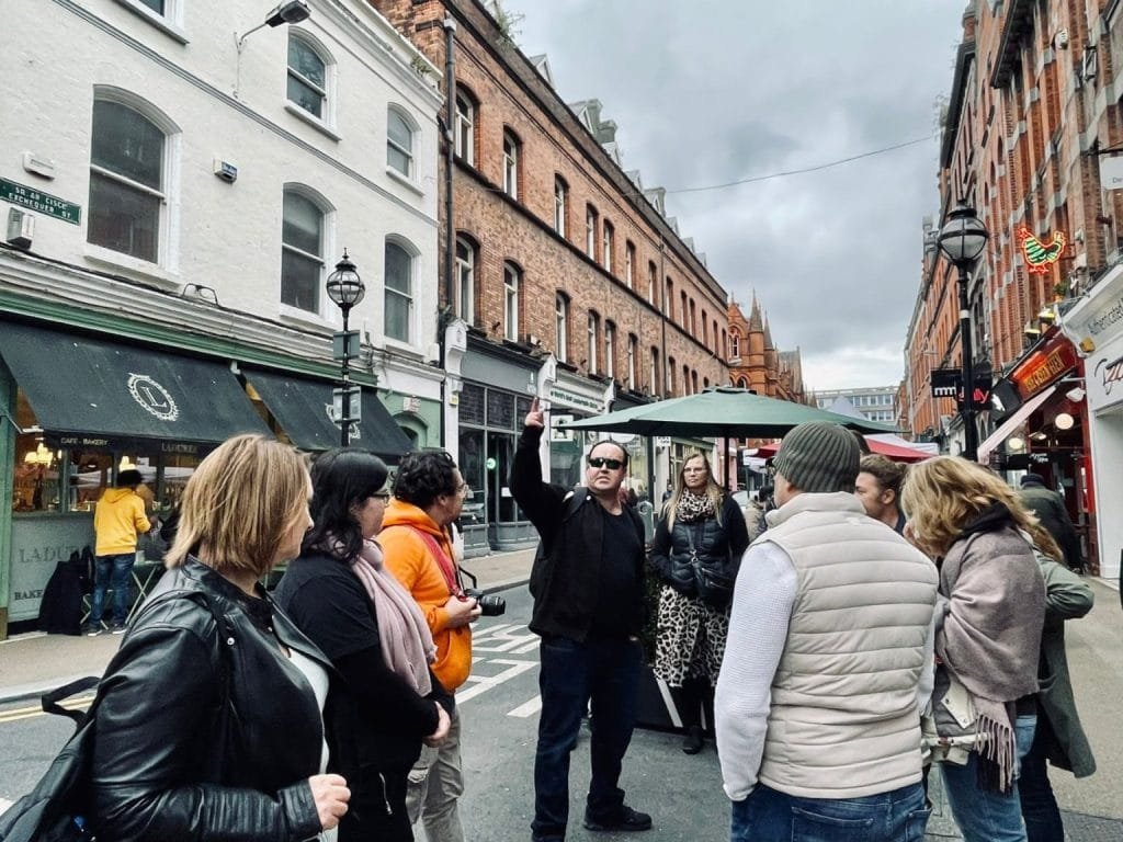 Walking Food Tours – Food on Foot