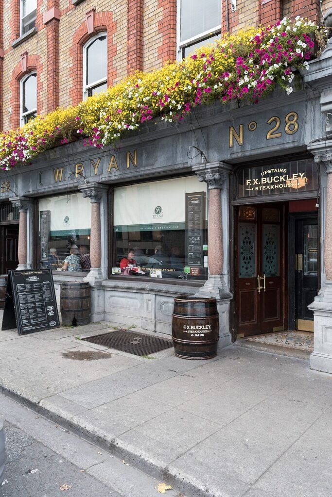 Ryan's of Parkgate Street, Dublin 8, Parkgate Street (by Phoenix Park and Heuston), Dublin