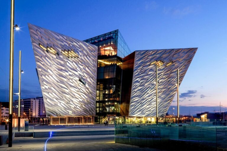 Giant's Causeway & Belfast Titanic with Ticket
