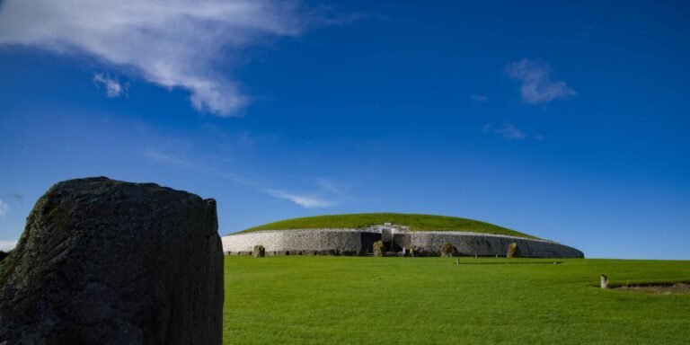 Newgrange and The Boyne Valley Luxury Tour